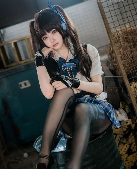 潜伏者