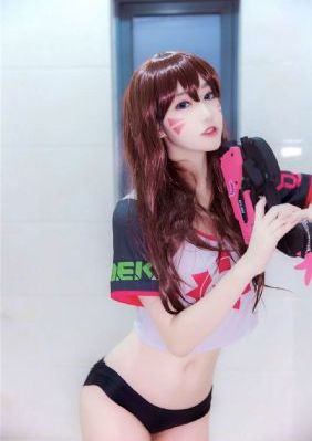 大胸的女大学生